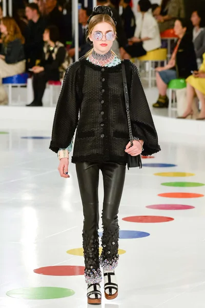 Look 33